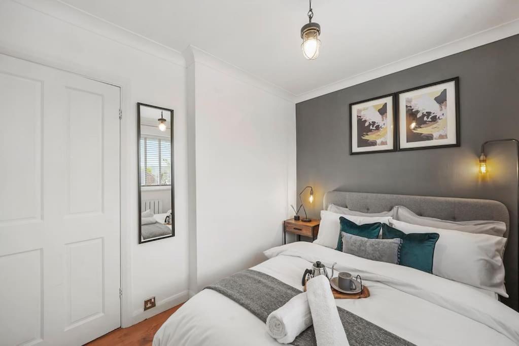 Stylish Maisonette Near The Heath With Free Parking & Wi-Fi Мейдстон Экстерьер фото